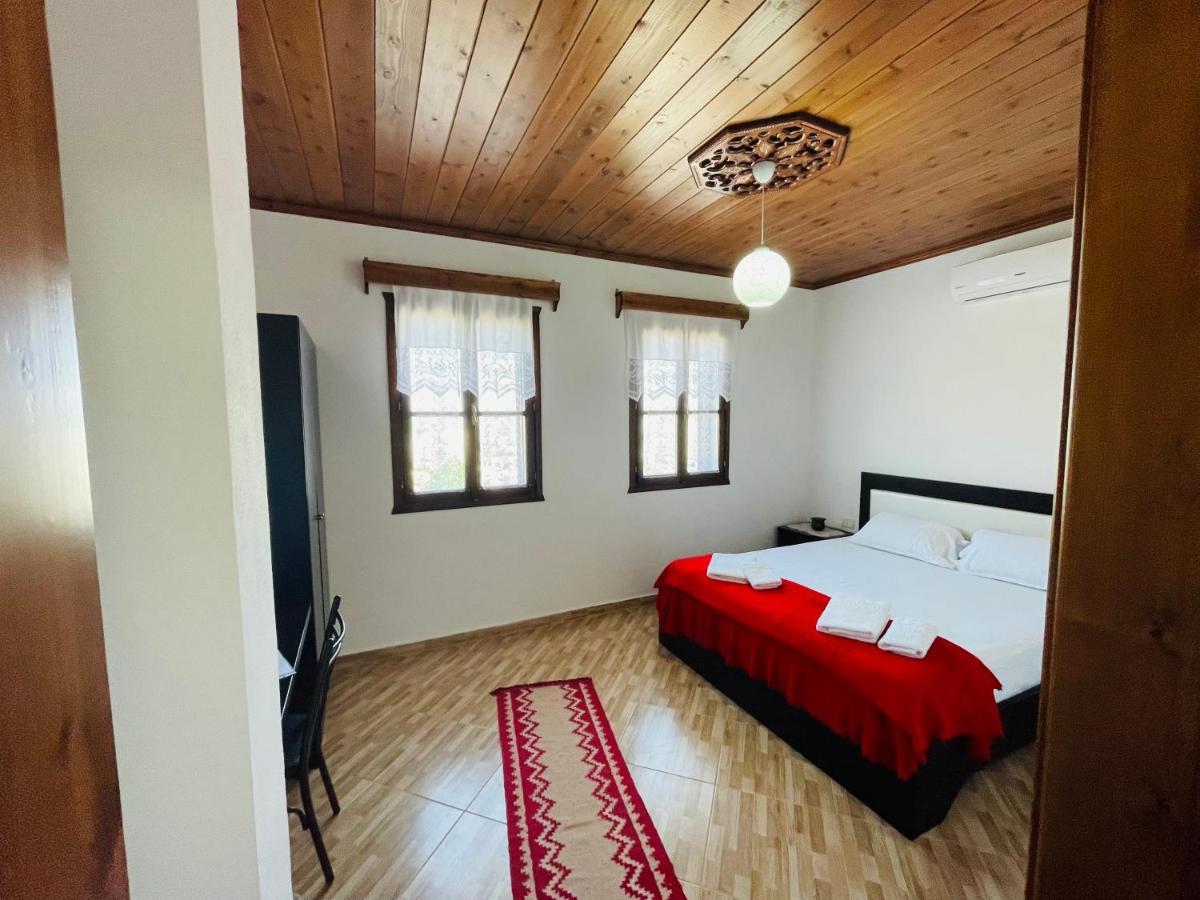 Denis Guesthouse 1930 จีโรคาสเตอร์ ภายนอก รูปภาพ