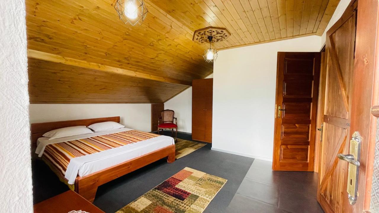 Denis Guesthouse 1930 จีโรคาสเตอร์ ภายนอก รูปภาพ